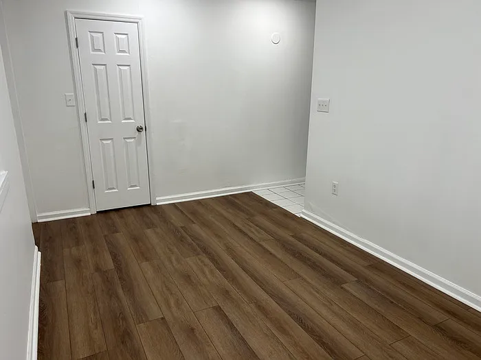 2 bed, 1.0 bath, 750 sqft, $1,000 — Photo 3