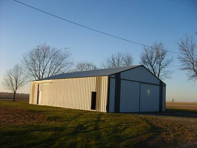 2nd image of 2365 170th St