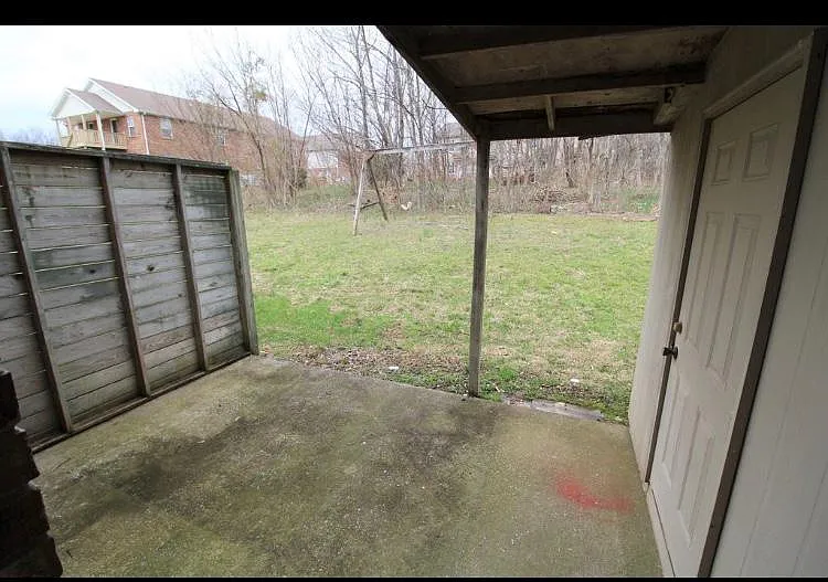 2447 Caroline Dr #C — Photo 8