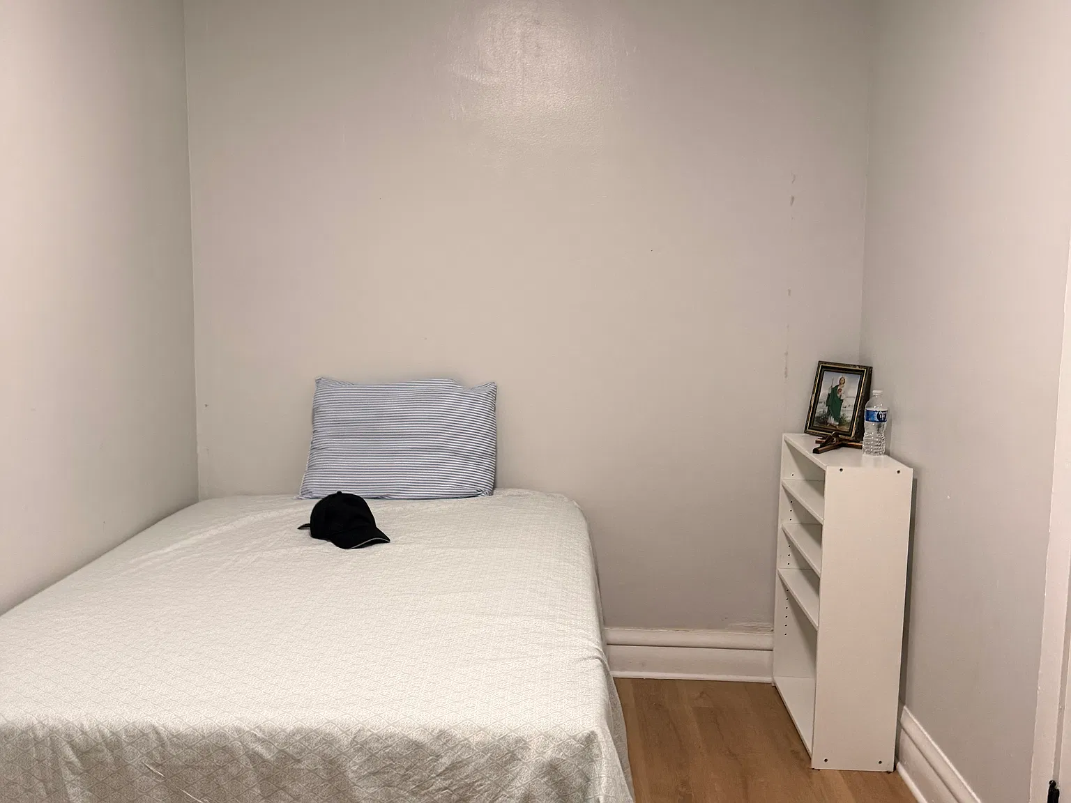 2 bed, 900 sqft, $1,200 — Photo 3