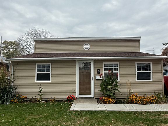 2nd image of 6027 323rd St