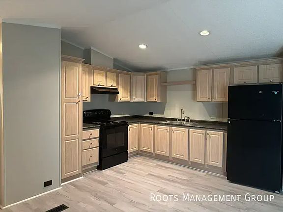 3rd image of 3707 E Us Business #83-442-442