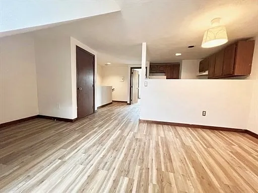 1 bed, 1.0 bath, 600 sqft, $2,500 — Photo 2