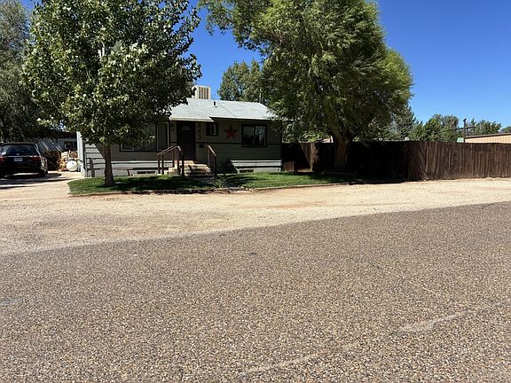 3rd image of 343 Navajo St