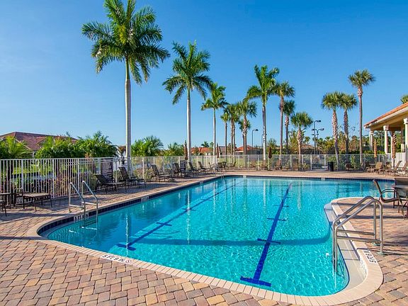4th image of 6305 Oxford Cir Unit 101A