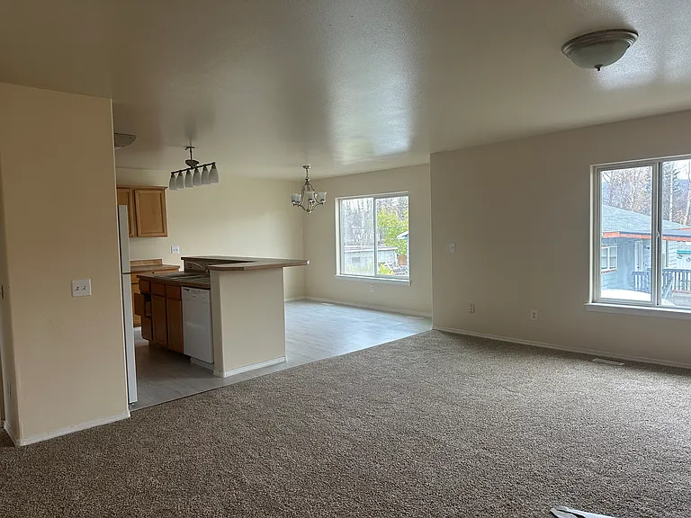 6411 E 9th Ave #1 — Photo 9