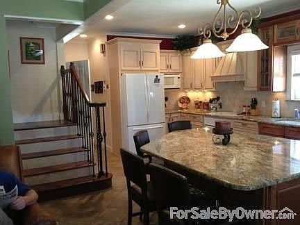 Kitchen/Island