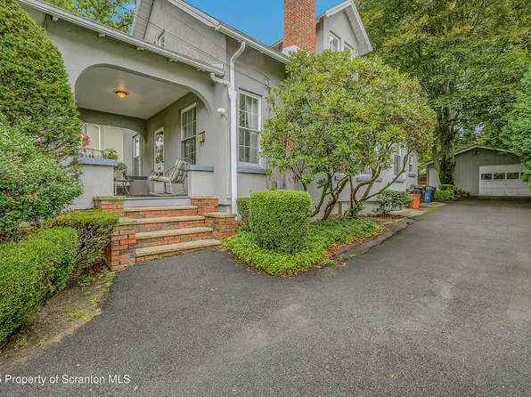 1506 Madison Ave, Dunmore, PA 18509