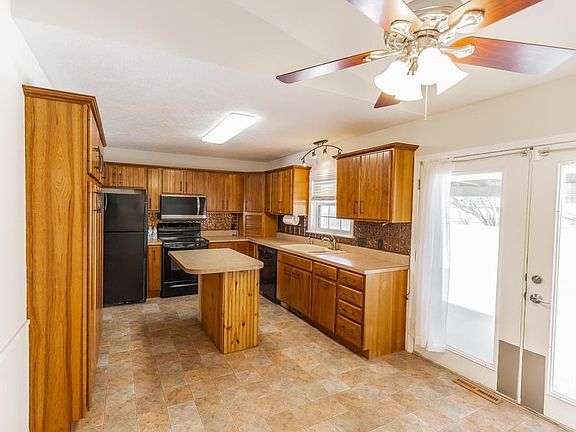 3rd image of 2800 Patty Dr