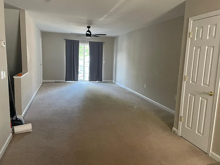 974 Northwestern Ave — Photo 5
