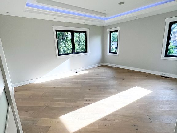 4th image of 9517 Forest Pl