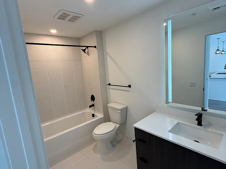 120 NW 31st St #B1 — Photo 7