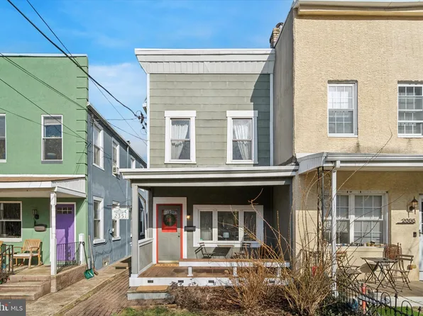 2351 E Dauphin St, Philadelphia, PA 19125