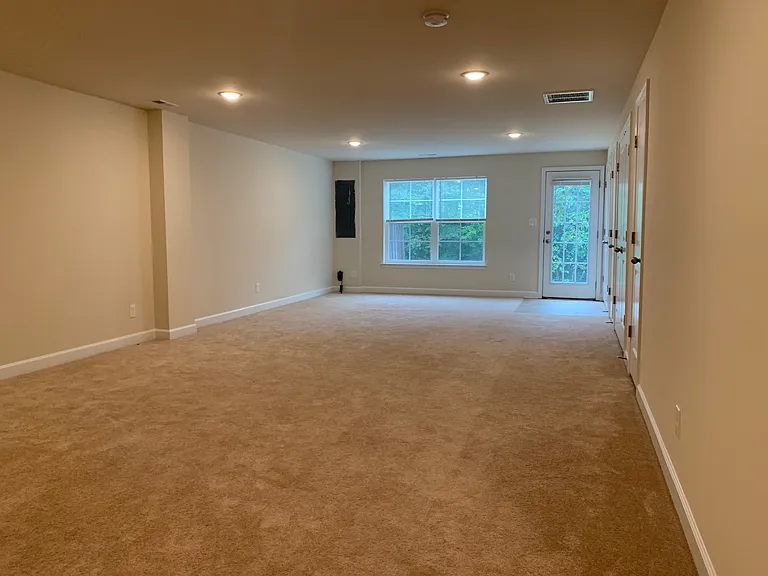88 Andrews Pl — Photo 12