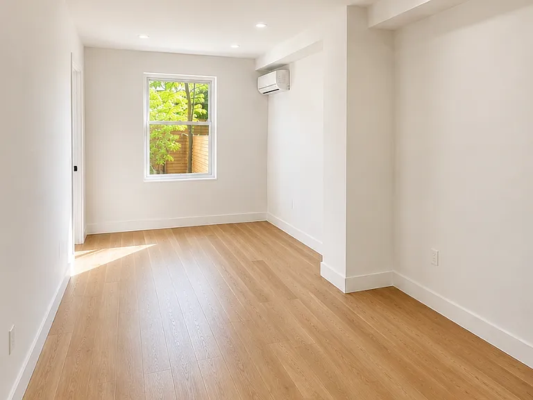 237 Madison St #1 — Photo 6