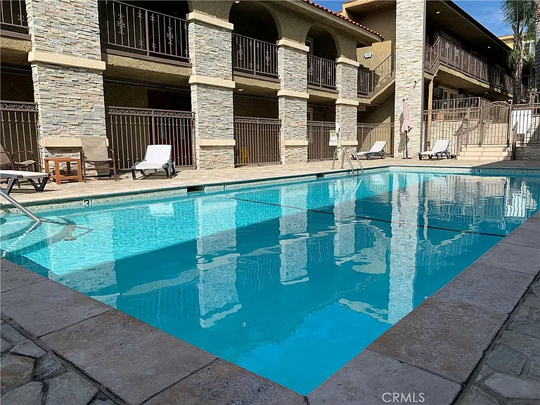 3220 Altura Ave #305 — Photo 24