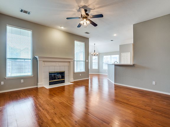5th image of 10305 Ashmont Dr