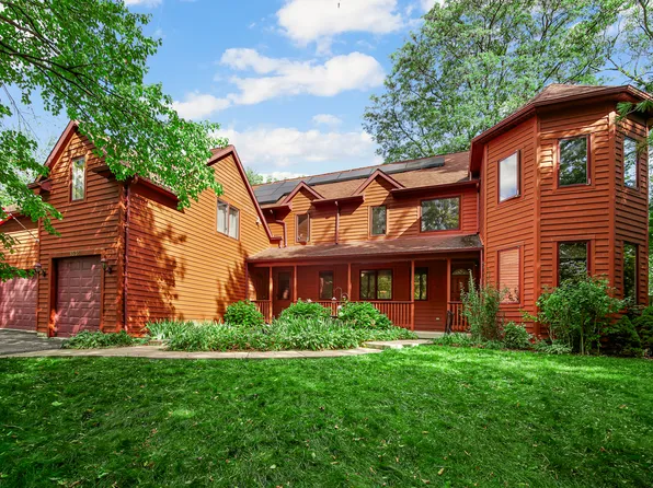 1535 N Elm St, Palatine, IL 60067