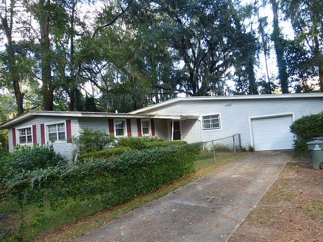 1st image of 1819 Tamiami Dr