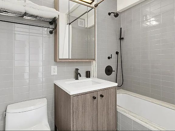 4th image of 175 W 95th St APT 25J