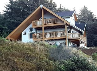 28613 Kissing Rock Rd, Gold Beach, OR 97444