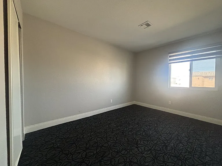 5660 E Lake Mead Blvd #D — Photo 11