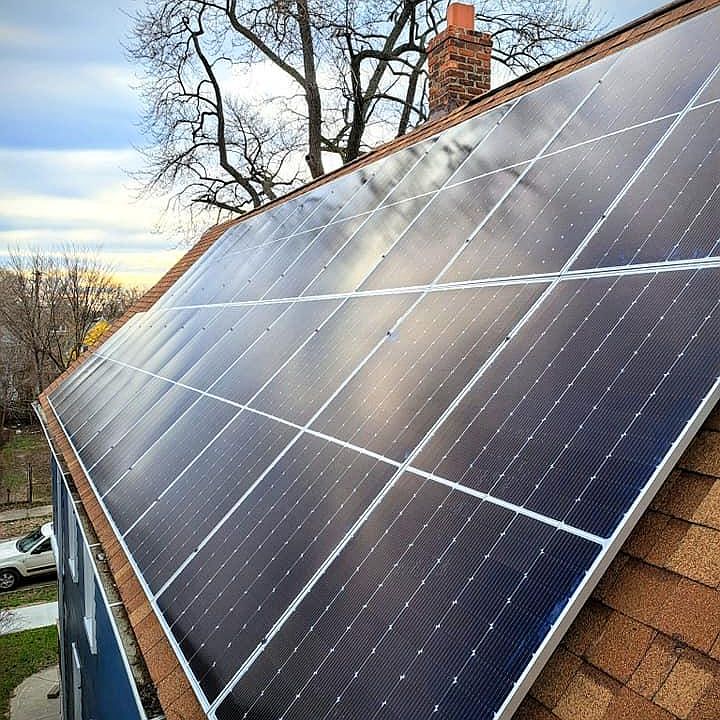 Save hundreds on your DTE bill with solar energy!
