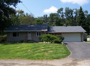 530 Gregory Pl, Jackson, MI 49202