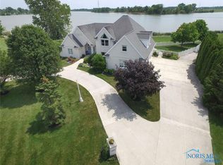 259 S Mnr, Oak Harbor, OH 43449