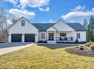 162 Lake Pointe Trl, Glade Hill, VA 24092