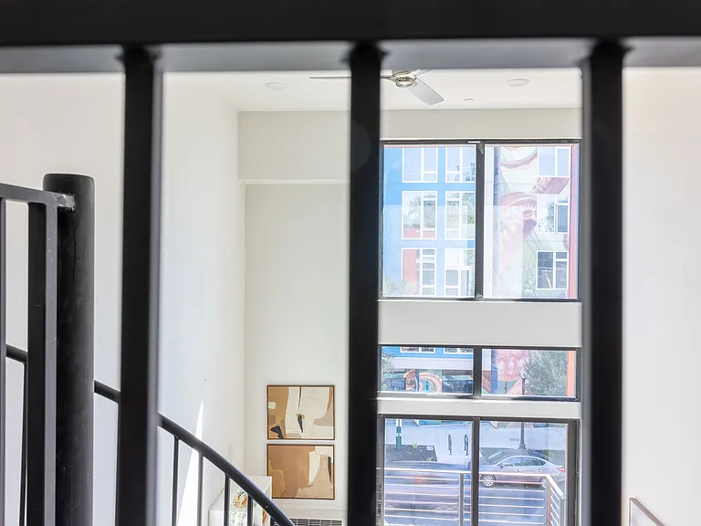 Studio30 Residences — Photo 7