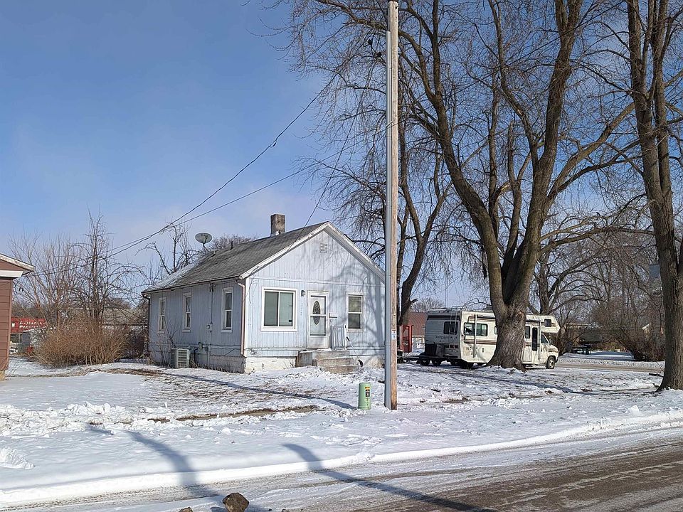 1st image of 252 12th St SE