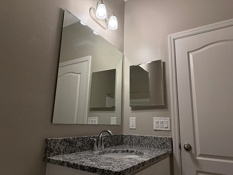 1053 Bradford Ridge Dr — Photo 8