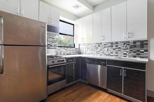 Rented by Brooklyn Group | media 12