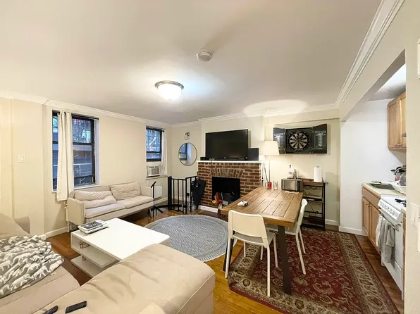 246 West 20th Street image 1 of 9
