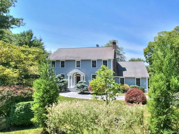 220 Davenport Farm Lane West, Stamford, CT 06903
