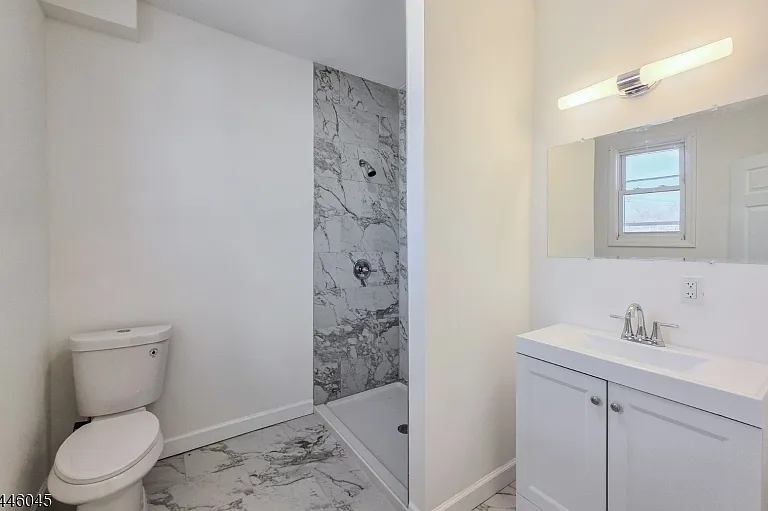 86-88 Abinger Pl #2R — Photo 10