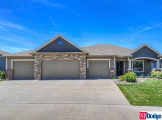 8504 S 104th St, La Vista, NE 68128
