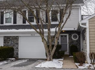 822 Bay Harbor Dr, Hamilton Twp, OH 45039
