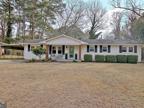 25 Willow Dr, Newnan, GA 30263