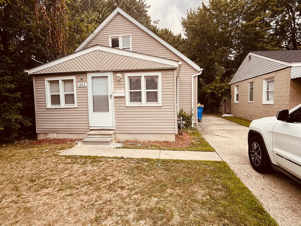 13113 Saint Andrews Ave