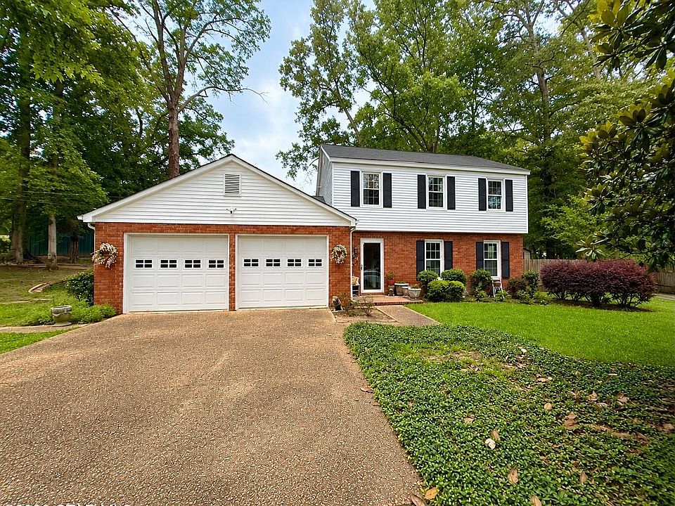 1st image of 29 Hickory Dr