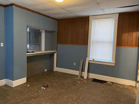 4th image of 505 Lombardy St