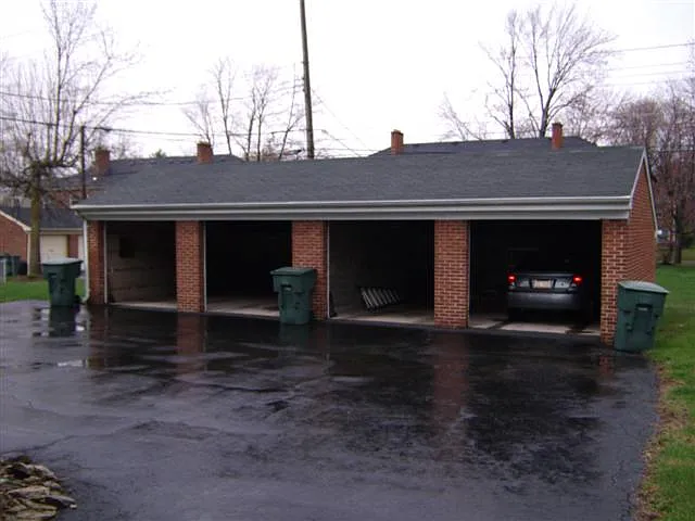 600 Chatham Rd — Photo 2