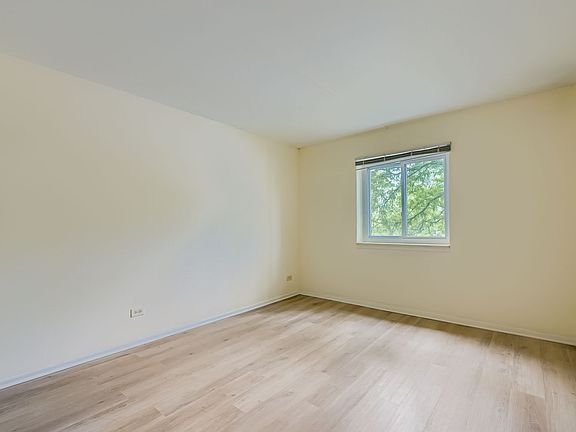 2nd image of 1463 Mercury Dr APT 202