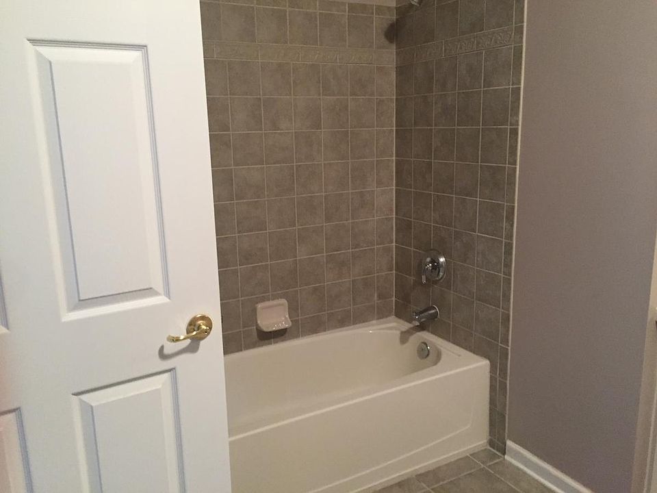 Master Bathroom Tub