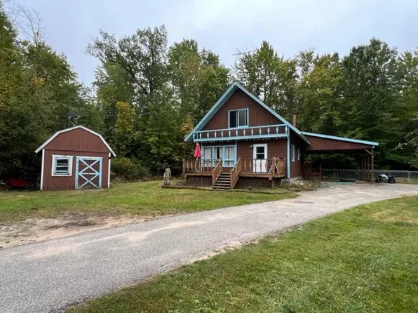 845 S Brown Trl, Indian River, MI 49749