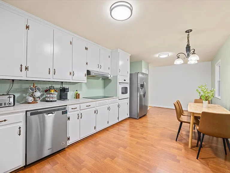 2408 Rolling Pines Ave — Photo 17
