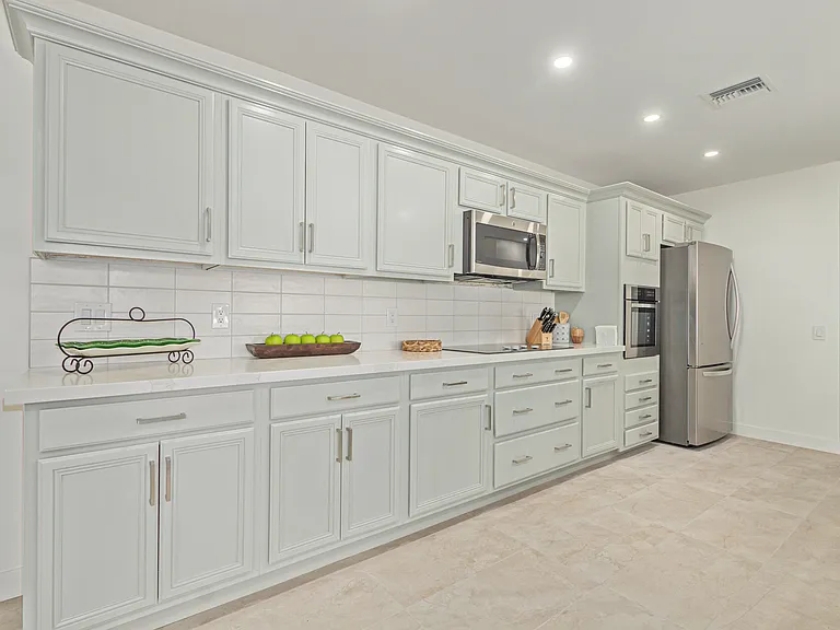 9830 W Evergreen Dr — Photo 6