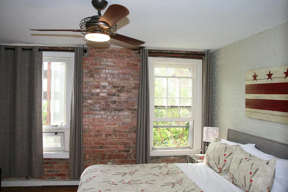 Building Photo - 1317 22nd St NW #3